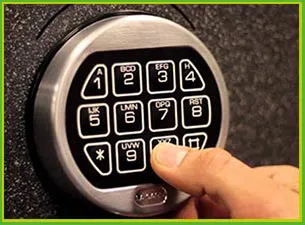 Miami Beach Lock And Key Miami Beach, FL 305-506-0616 - 6-safe-lock